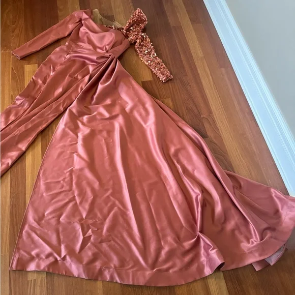 Prom dress size 8 - Picture 16 of 16